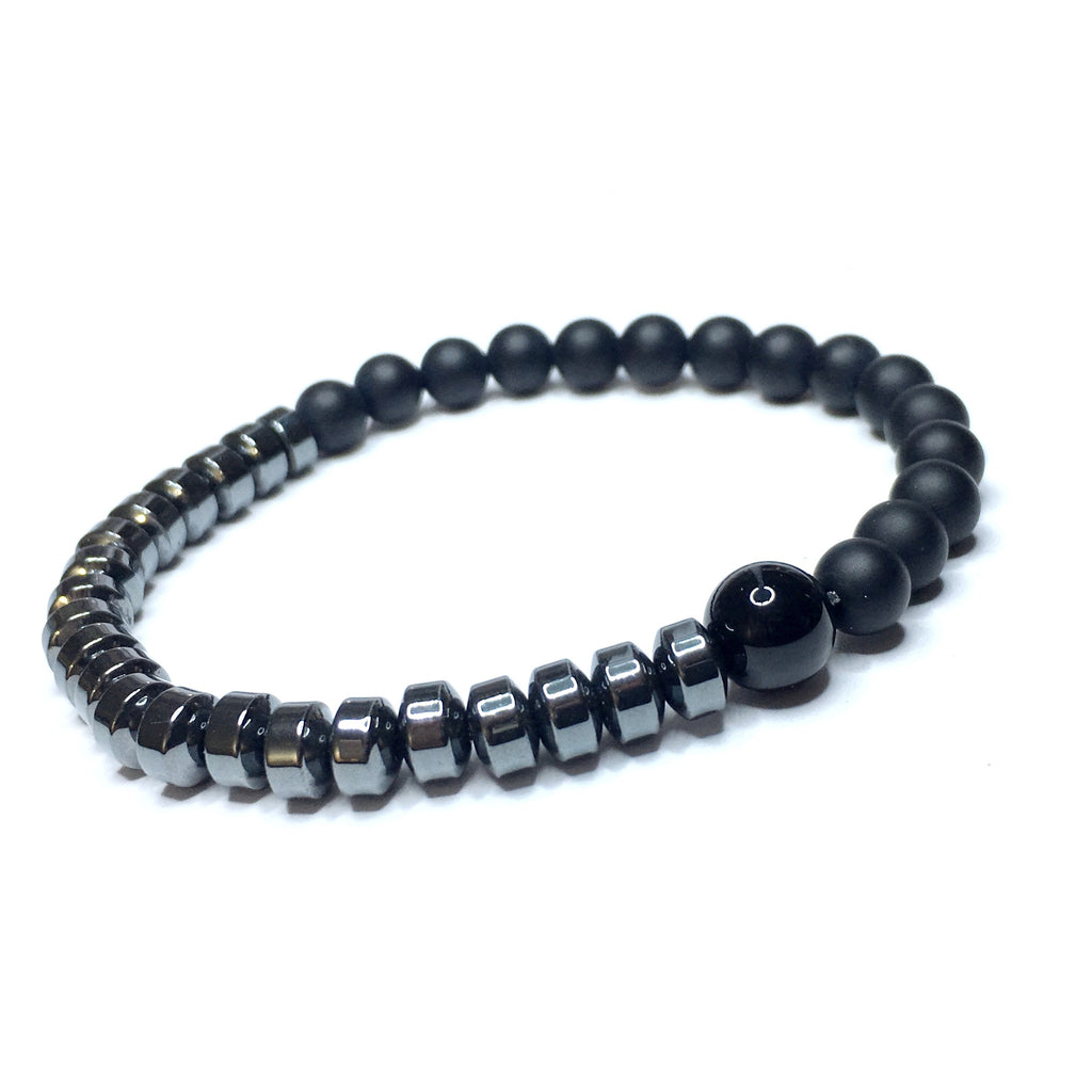 The Black Bracelet - Elegance Based on Simplicity